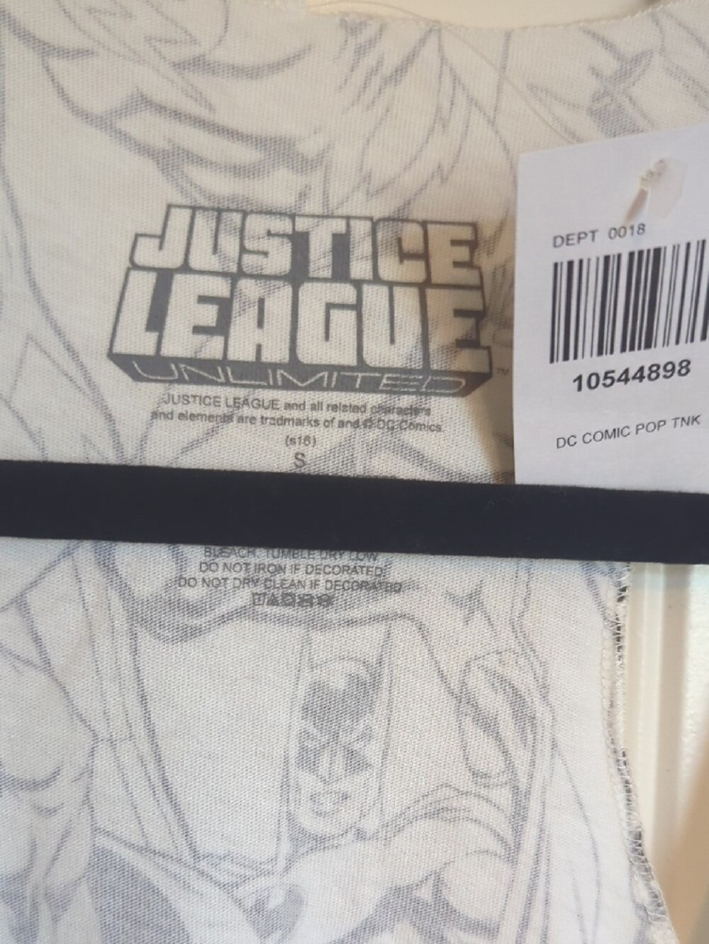 Hot Topic Justice League Comic Tank Top in White, Black, Blue, Red, Yellow - Picture 3 of 6